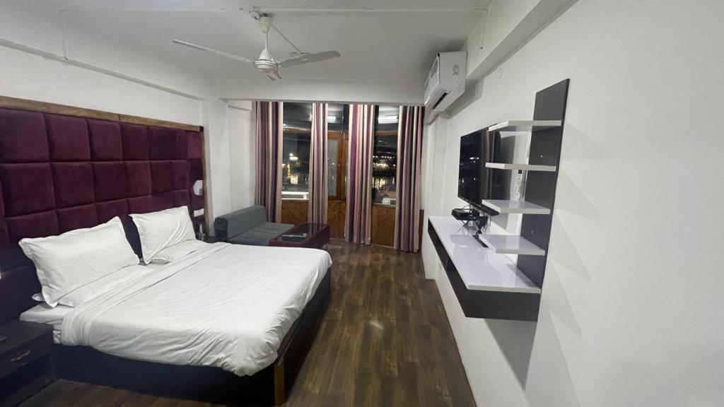 Hotel Senorita Srīnagar Exteriér fotografie