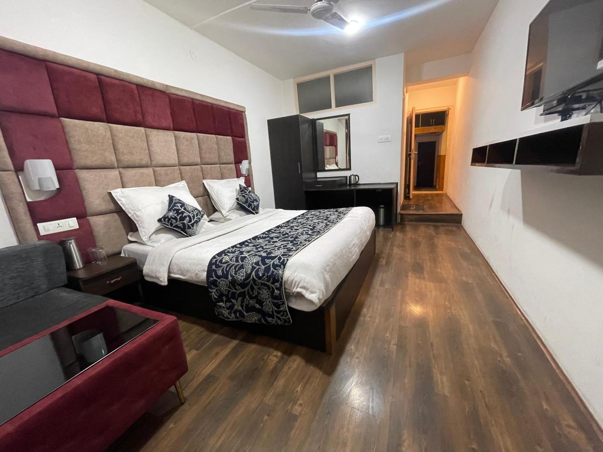 Hotel Senorita Srīnagar Exteriér fotografie