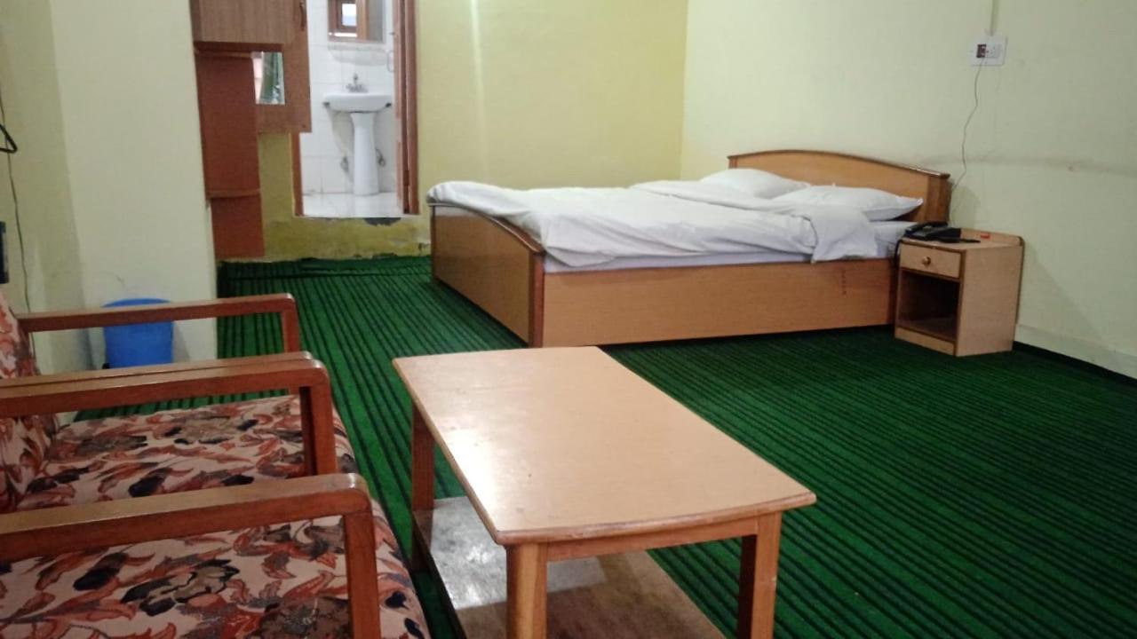 Hotel Senorita Srīnagar Exteriér fotografie